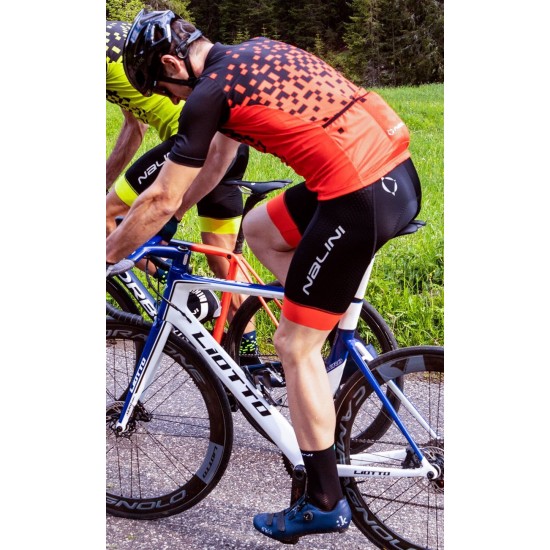 New Color Bib Short Trägerhose kurz schwarz/rot New Color Bib Short Trägerhose kurz schwarz/rot