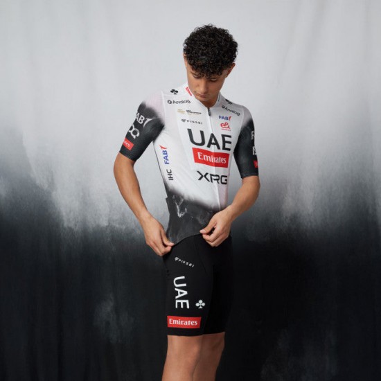 Herren Pissei UAE Team Emirates 2025 Magistrale trikot Radtrikot Kaufen Herren Pissei UAE Team Emirates 2025 Magistrale trikot Radtrikot Kaufen